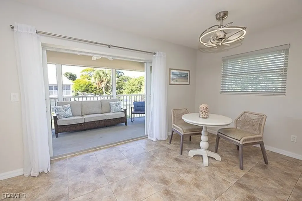 601 Periwinkle Way Sanibel FL 33957