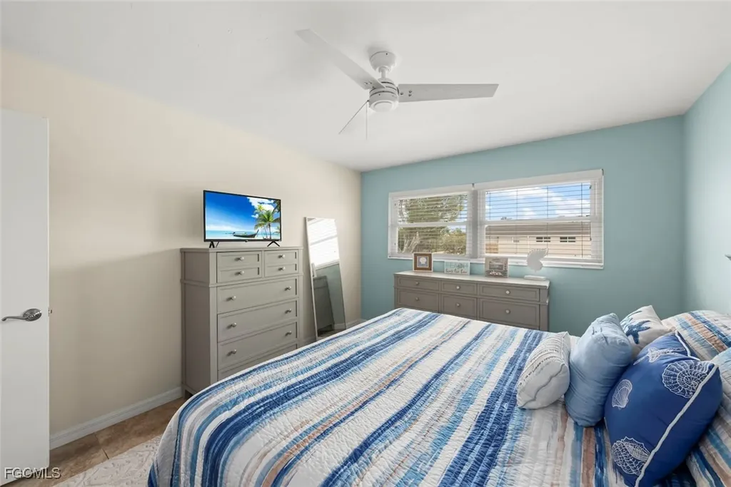 601 Periwinkle Way Sanibel FL 33957