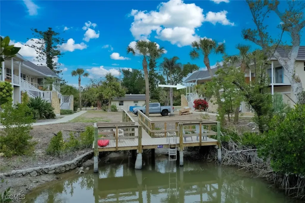 601 Periwinkle Way Sanibel FL 33957