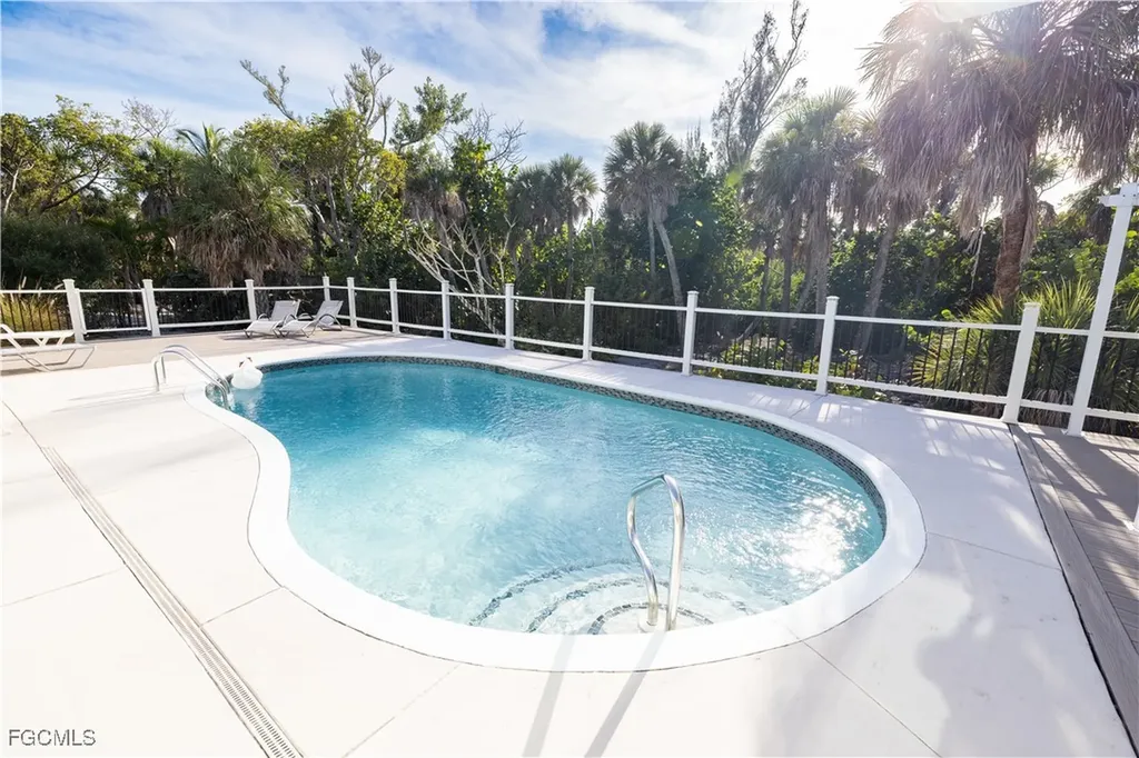 4639 Brainard Bayou Road Sanibel FL 33957