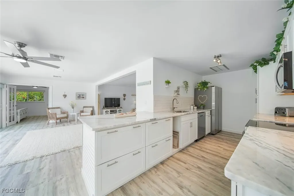 4639 Brainard Bayou Road Sanibel FL 33957