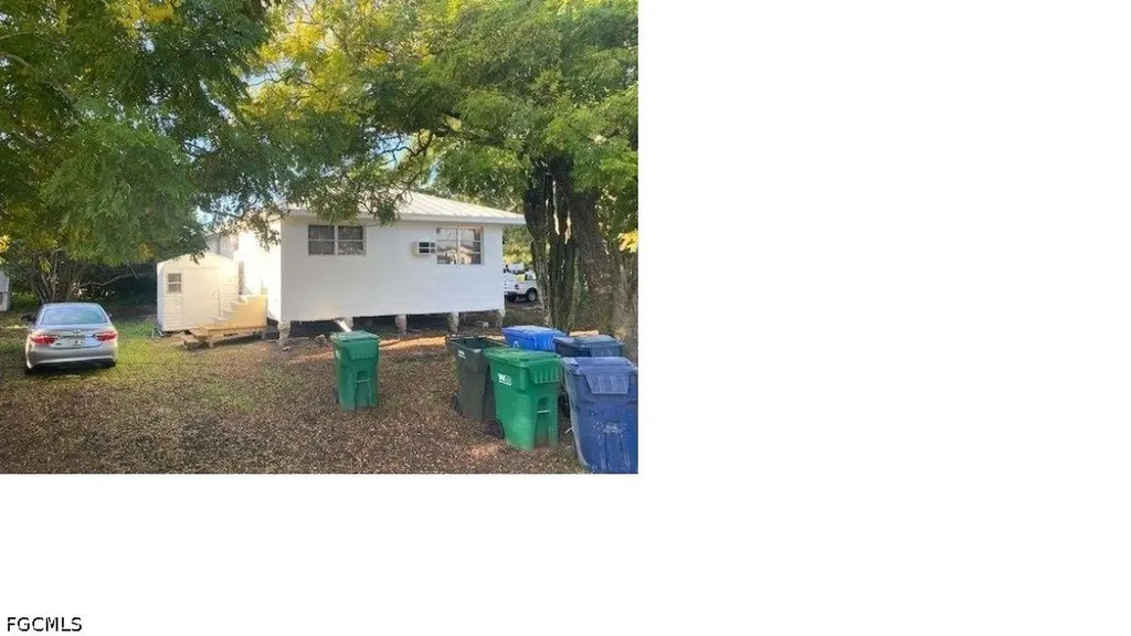 255 SE 4th Avenue South Bay FL 33493