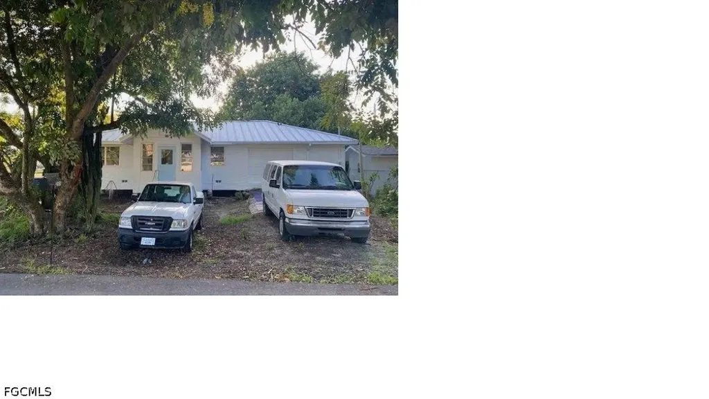255 SE 4th Avenue South Bay FL 33493