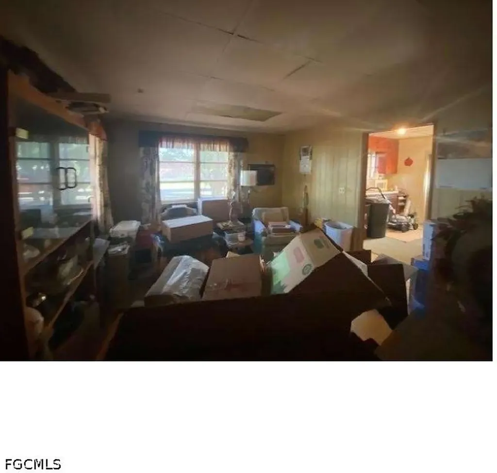 255 SE 4th Avenue South Bay FL 33493