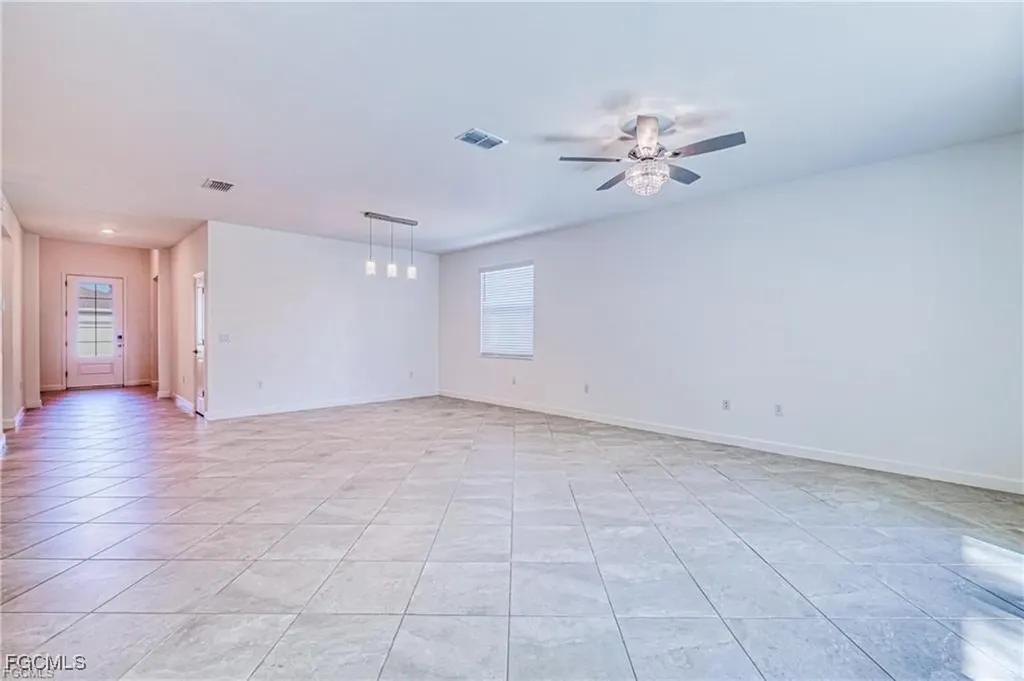 9146 Leatherwood Loop Lehigh Acres FL 33936