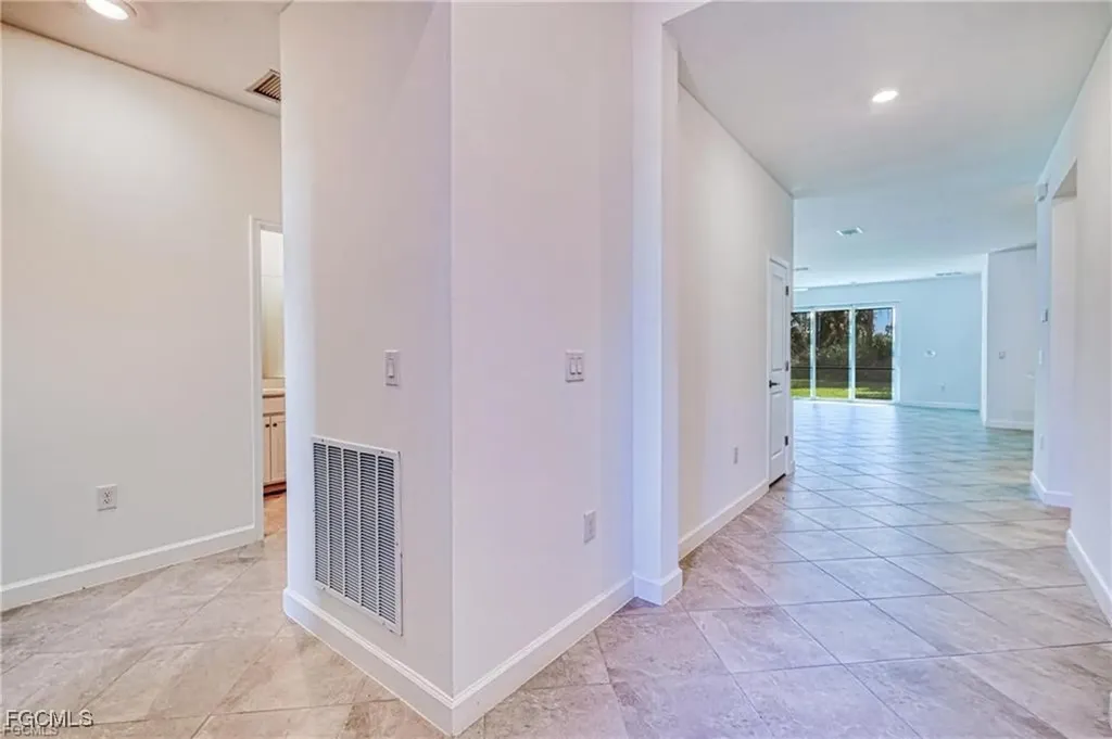 9146 Leatherwood Loop Lehigh Acres FL 33936