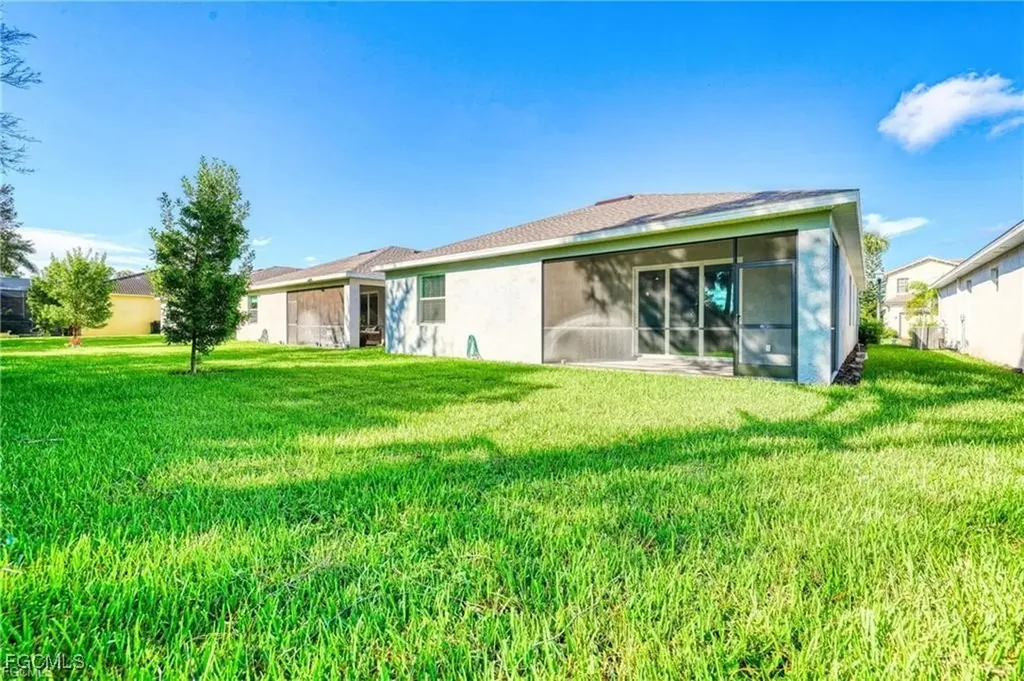 9146 Leatherwood Loop Lehigh Acres FL 33936