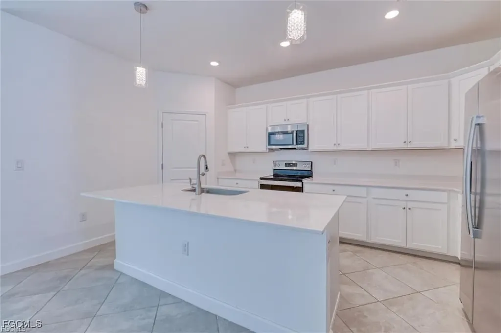9146 Leatherwood Loop Lehigh Acres FL 33936