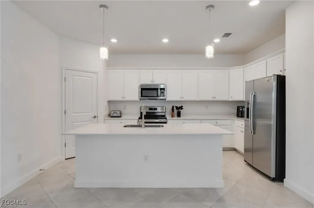 9146 Leatherwood Loop Lehigh Acres FL 33936