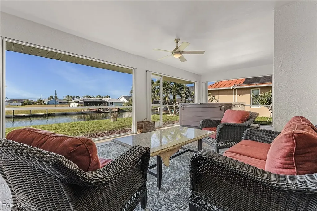 1230 SW 4th Avenue Cape Coral FL 33991