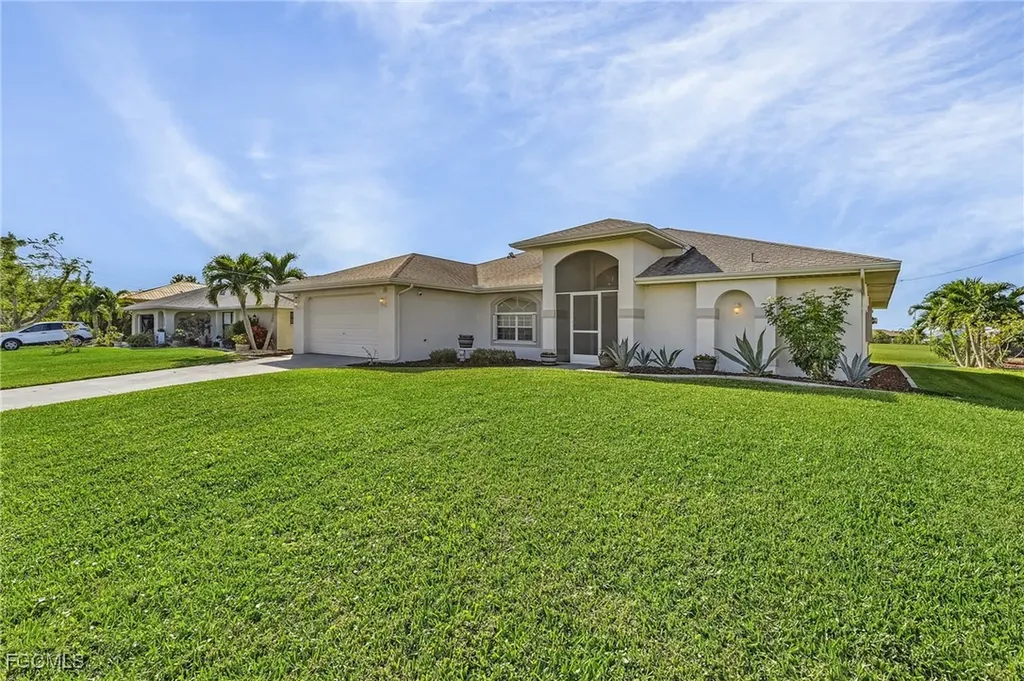 1230 SW 4th Avenue Cape Coral FL 33991