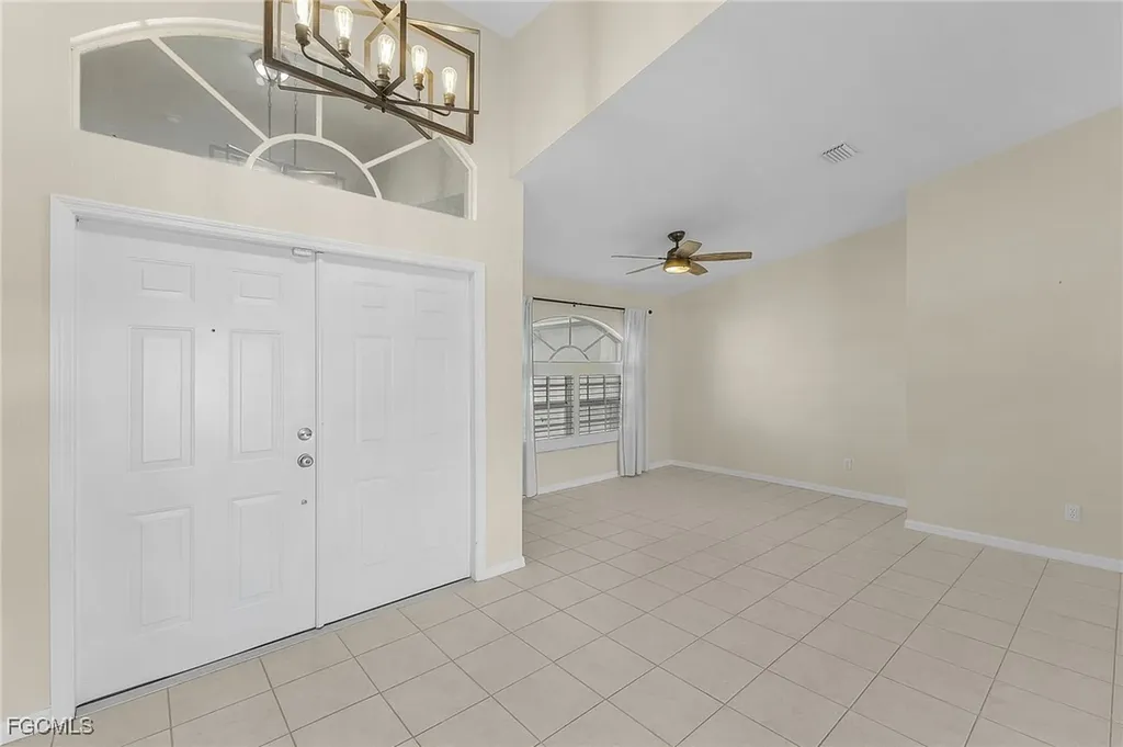 1230 SW 4th Avenue Cape Coral FL 33991