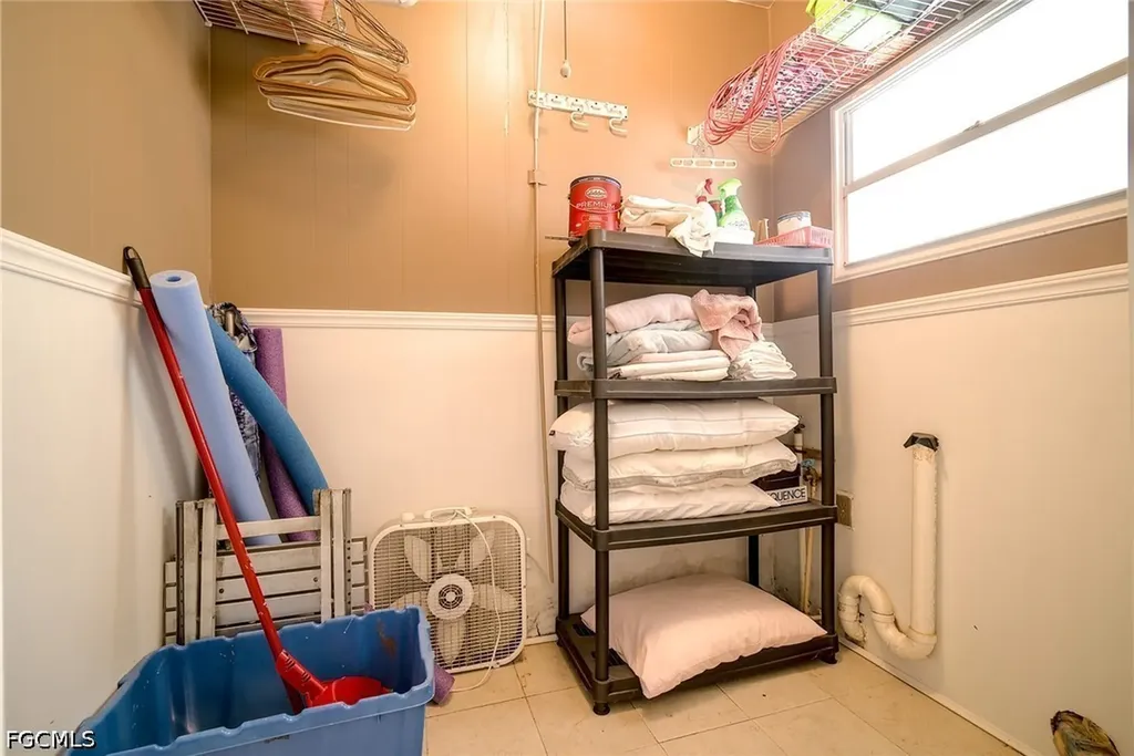 16331 Hermit Thrush Lane Fort Myers FL 33908