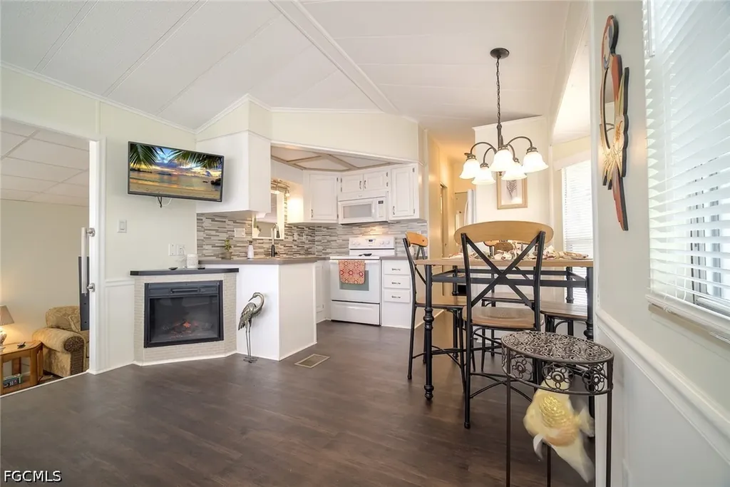 16331 Hermit Thrush Lane Fort Myers FL 33908