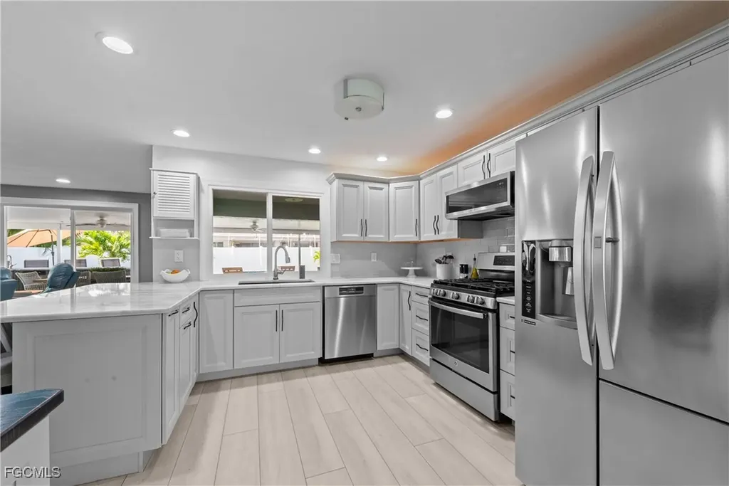 3506 SE 22nd Place Cape Coral FL 33904