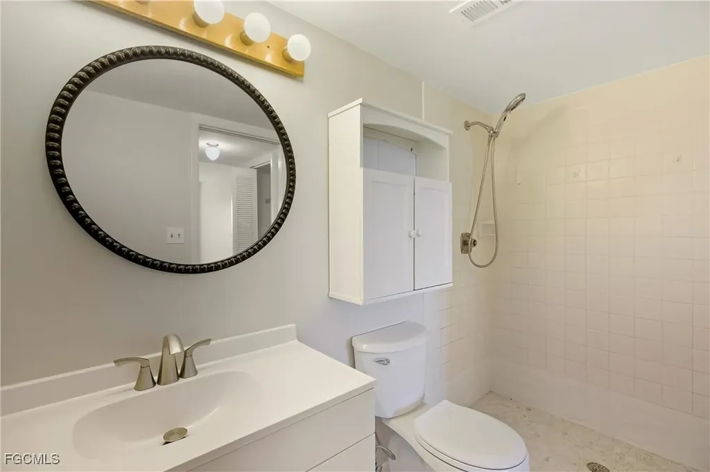 2111 Barkeley Lane Fort Myers FL 33907