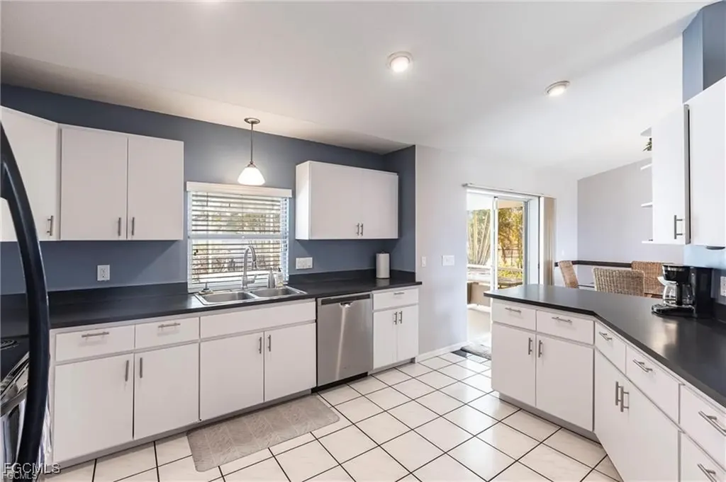 209 NW 20th Avenue Cape Coral FL 33993