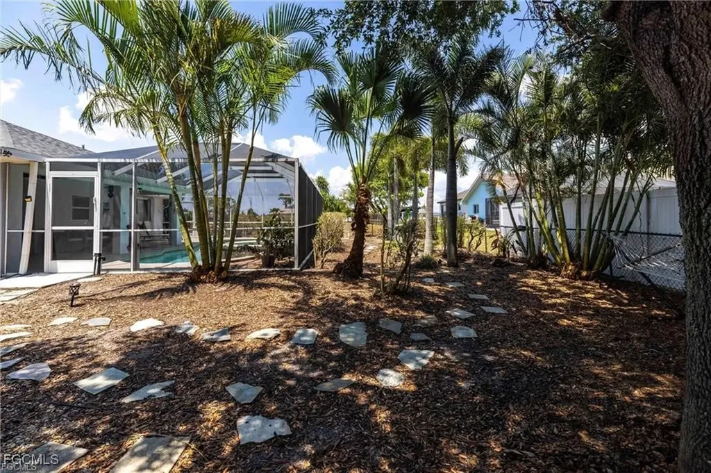 209 NW 20th Avenue Cape Coral FL 33993
