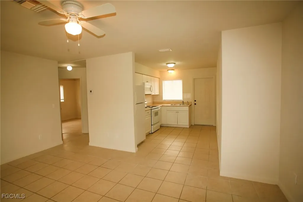122 Gordon Avenue S Lehigh Acres FL 33973