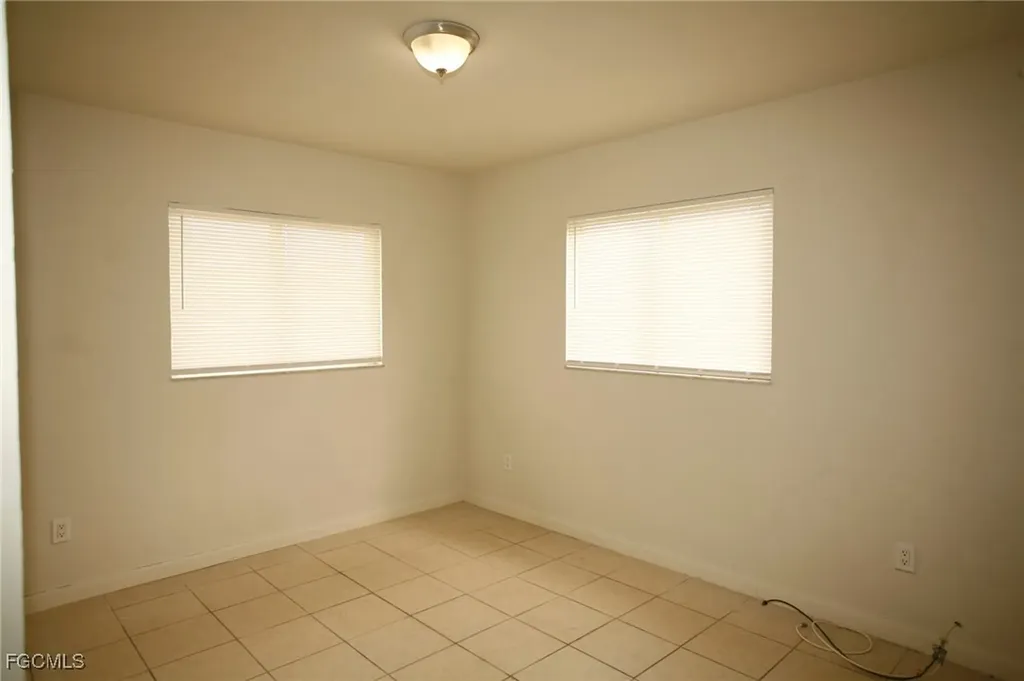 122 Gordon Avenue S Lehigh Acres FL 33973