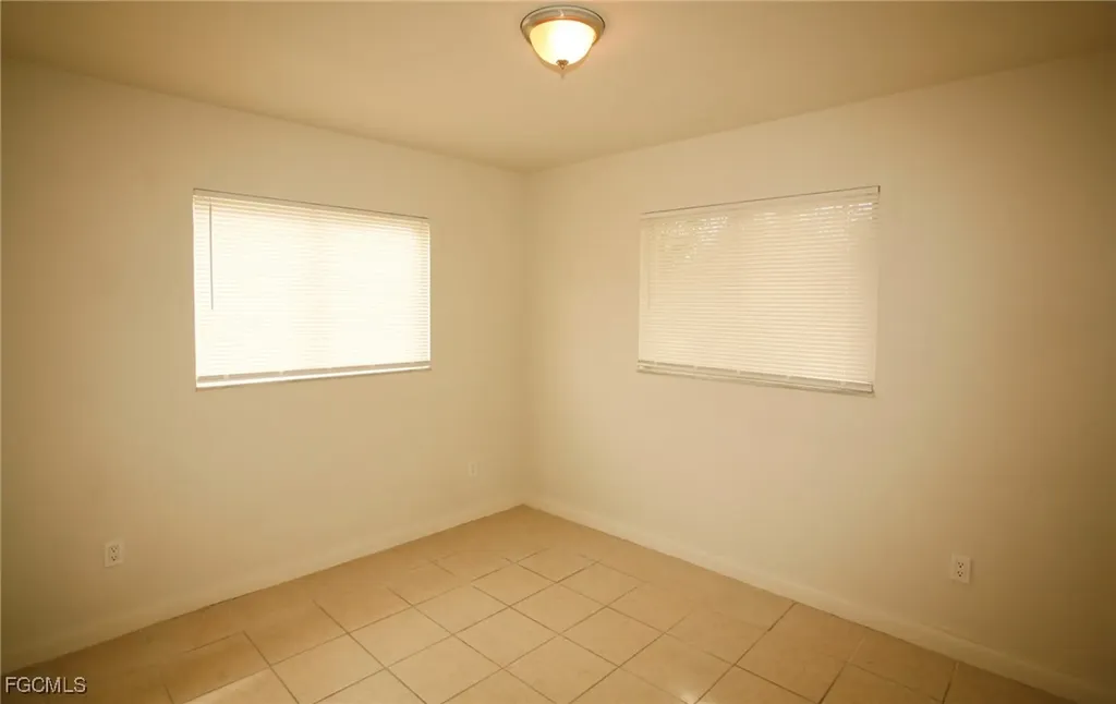 122 Gordon Avenue S Lehigh Acres FL 33973