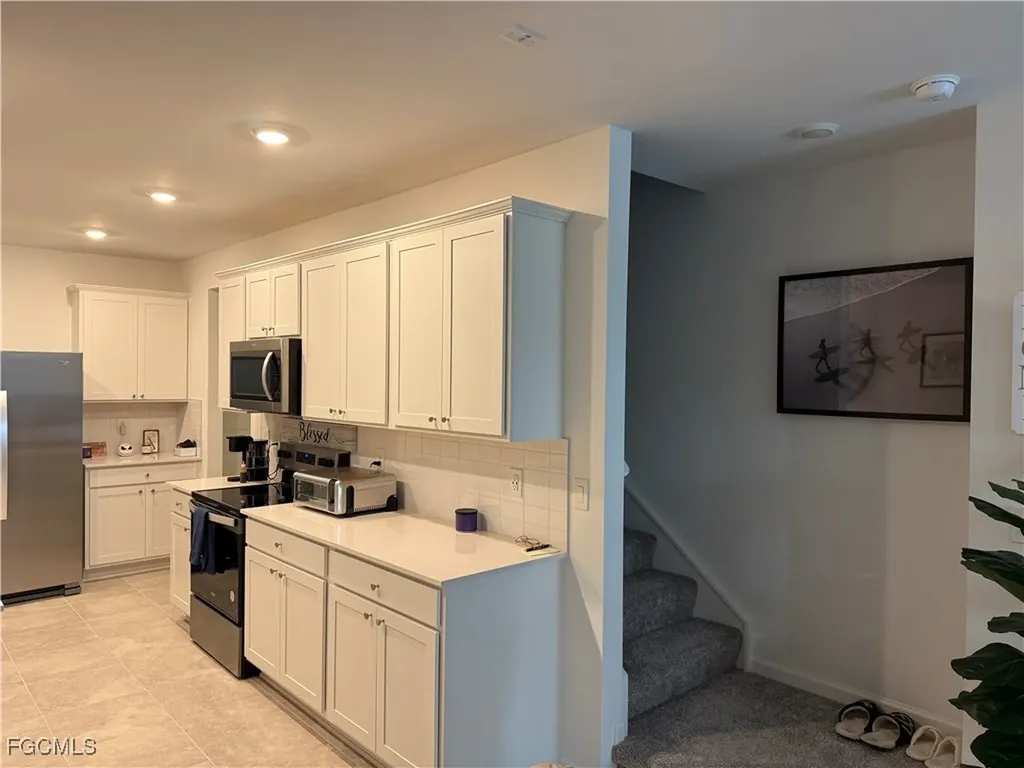 1663 Lake Jessup Circle Cape Coral FL 33909