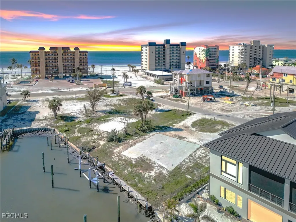 581 Carlos Circle Fort Myers Beach FL 33931