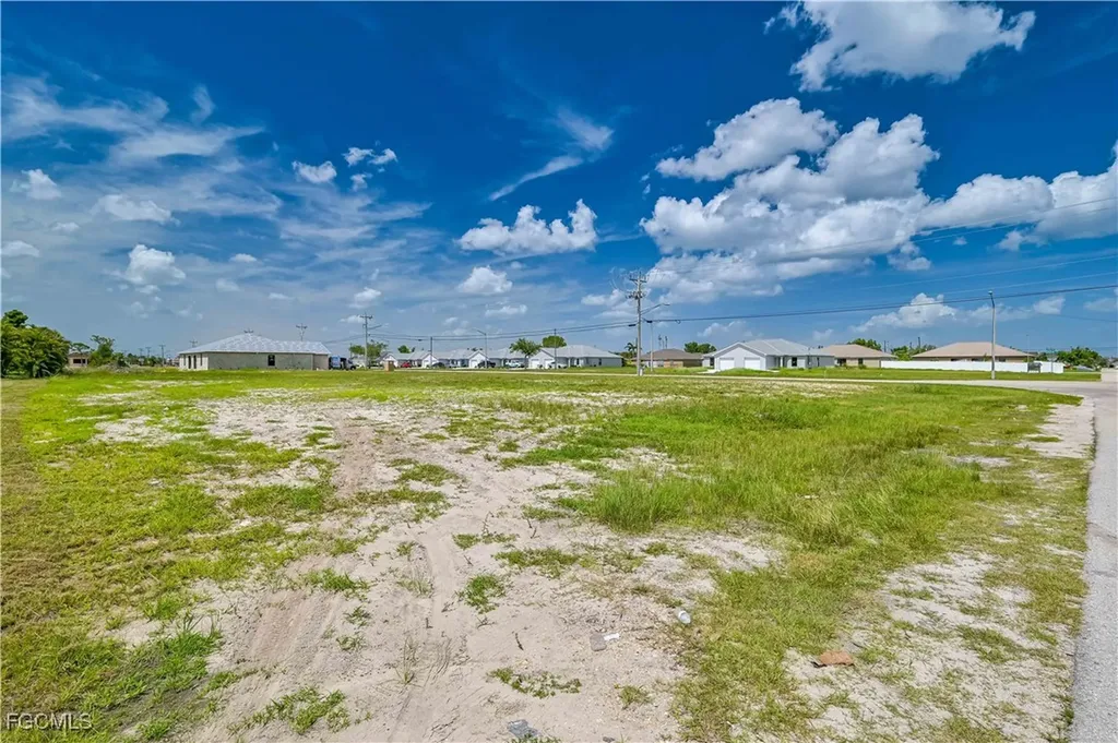 2916 Skyline Boulevard Cape Coral FL 33914
