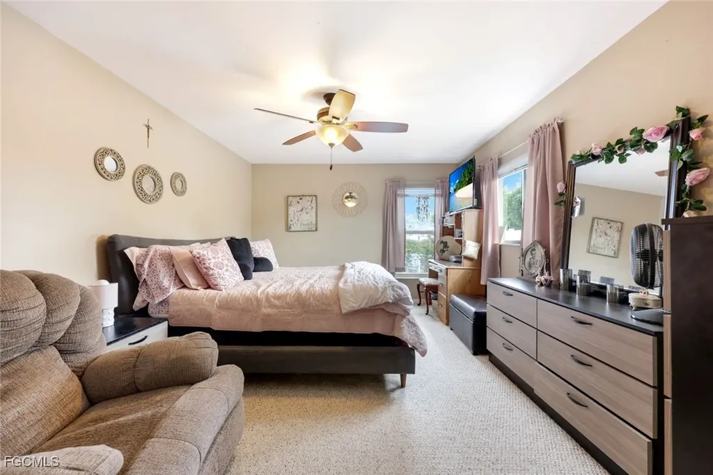 2427 NW 25th Street Cape Coral FL 33993
