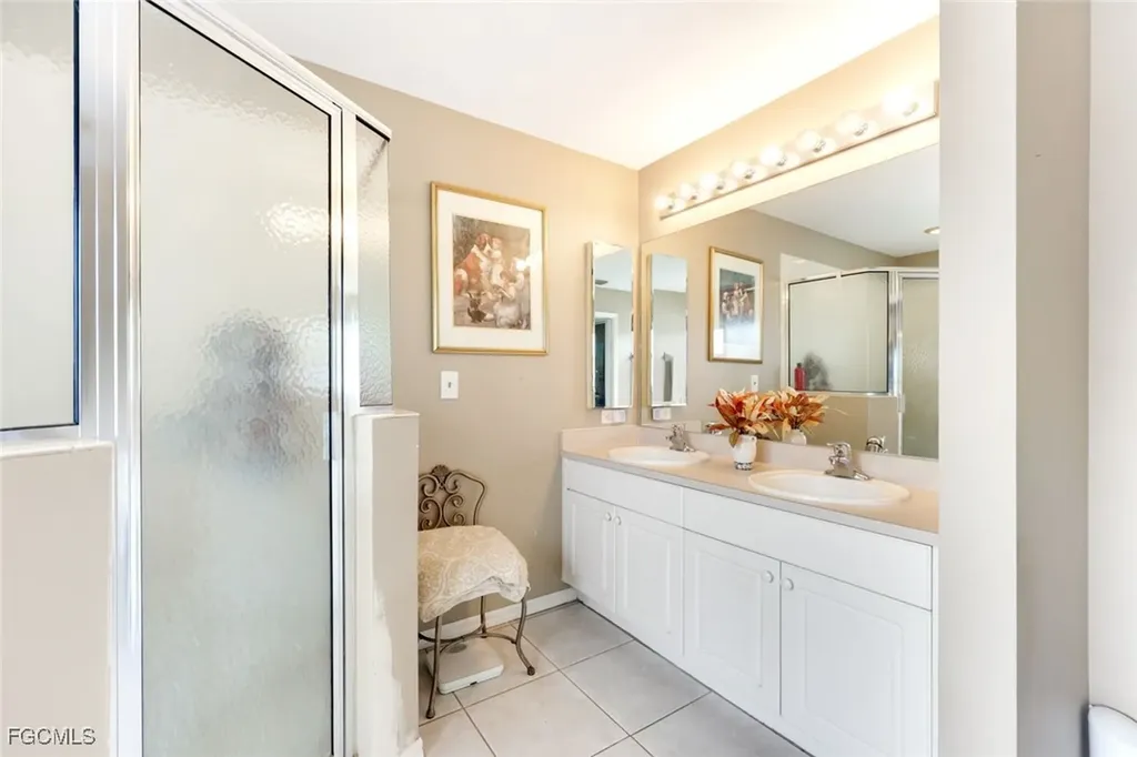 2427 NW 25th Street Cape Coral FL 33993