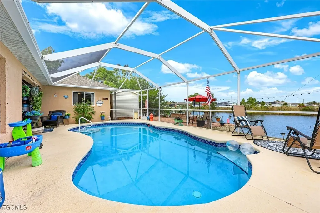 2427 NW 25th Street Cape Coral FL 33993