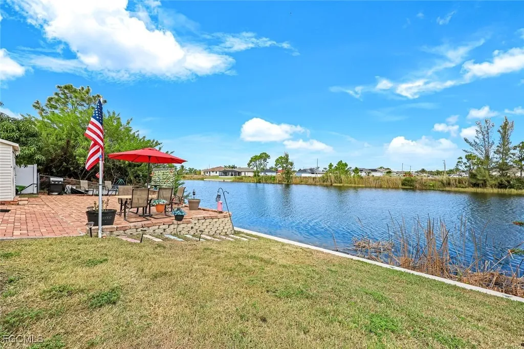 2427 NW 25th Street Cape Coral FL 33993