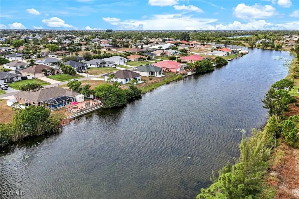 2427 NW 25th Street Cape Coral FL 33993