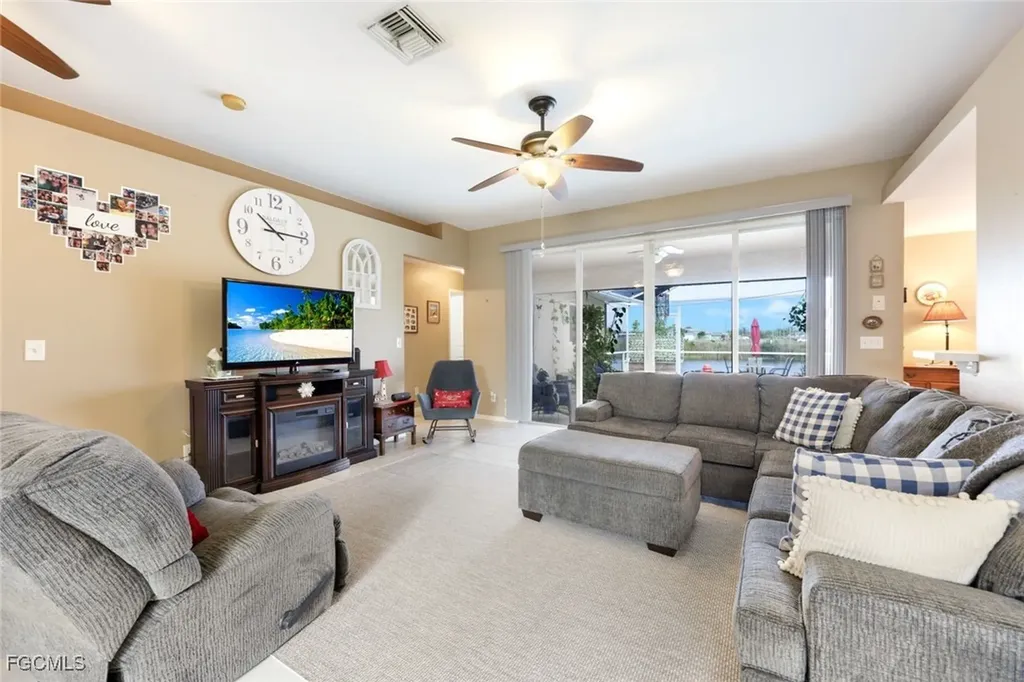 2427 NW 25th Street Cape Coral FL 33993