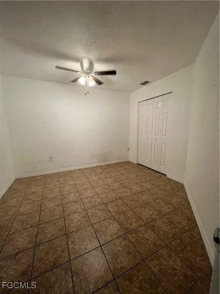 3923 SE 12th Avenue Cape Coral FL 33904