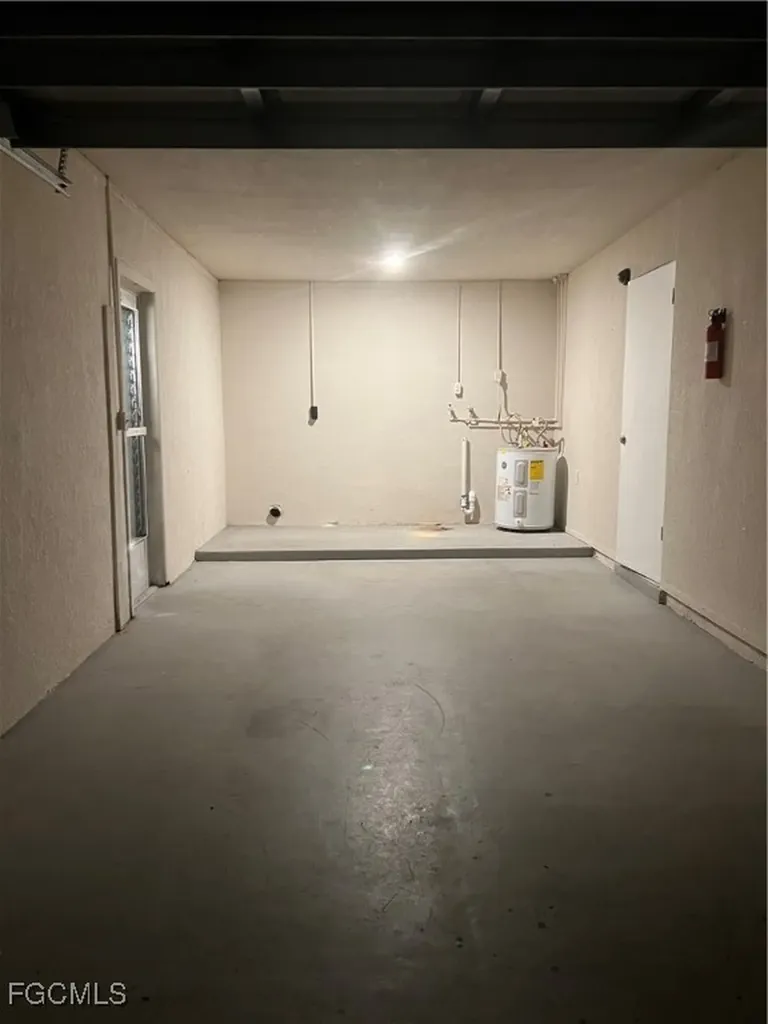 3923 SE 12th Avenue Cape Coral FL 33904