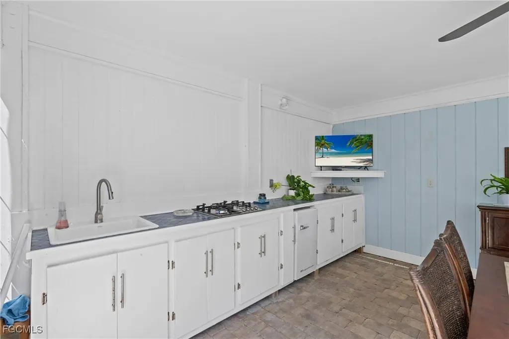 188 Bayview Avenue Fort Myers Beach FL 33931