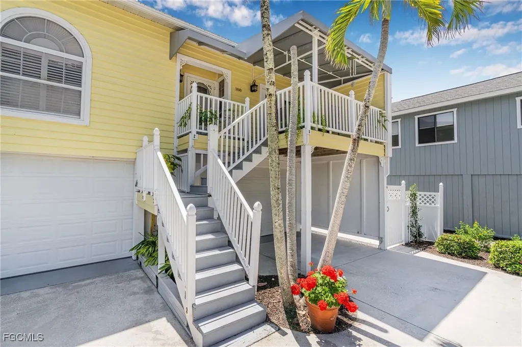 188 Bayview Avenue Fort Myers Beach FL 33931