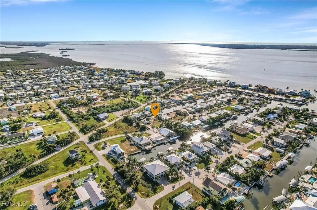 2355 Banana Street St. James City FL 33956