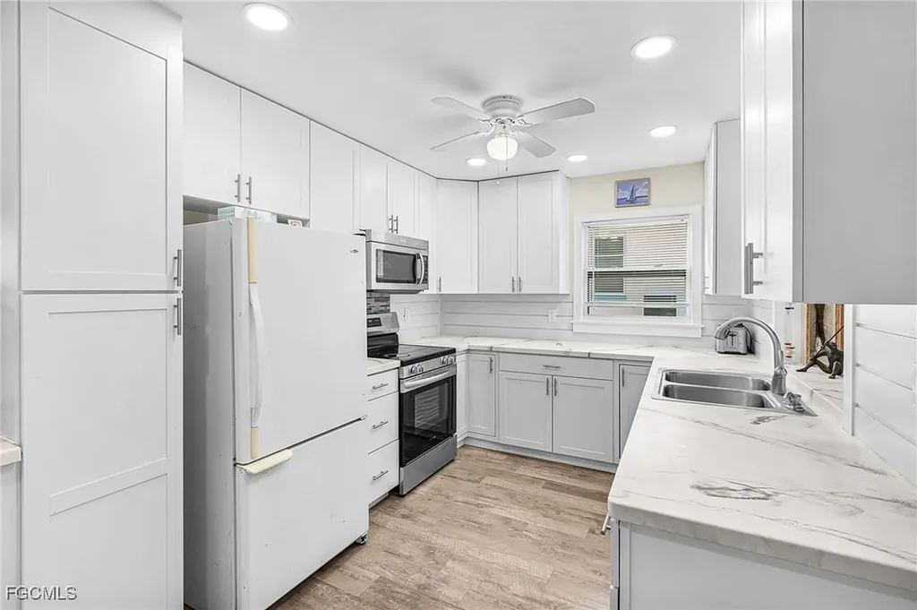 2355 Banana Street St. James City FL 33956