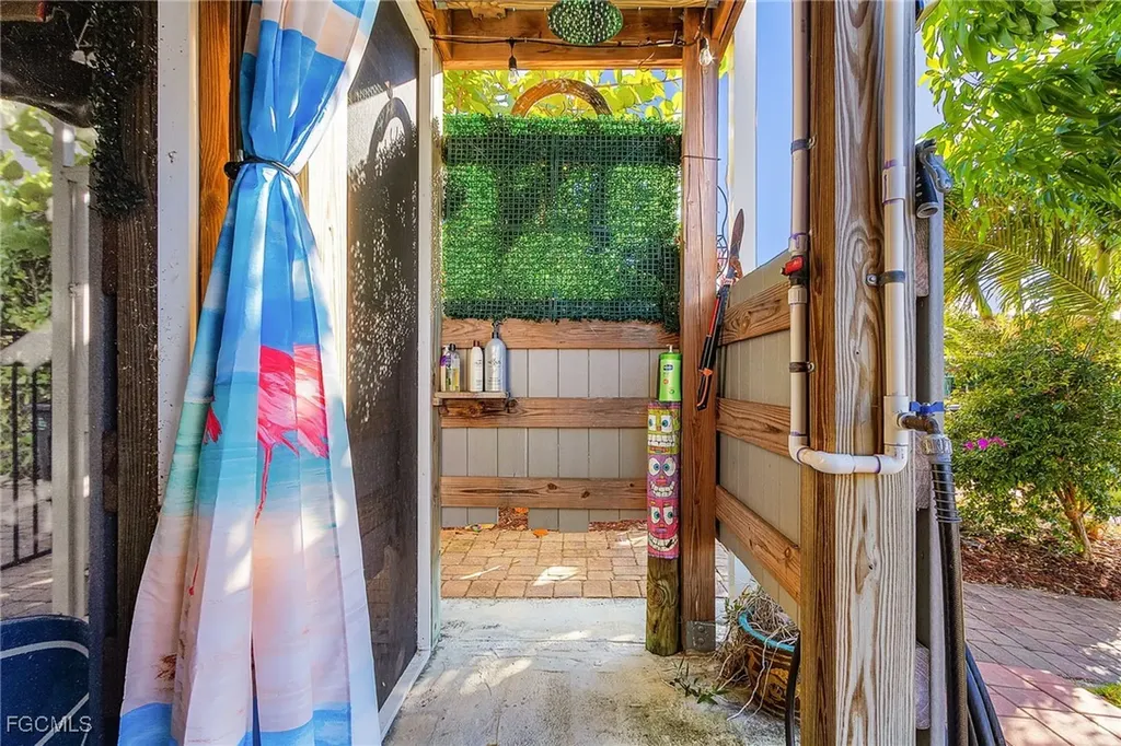 16201 Aura Lane Bokeelia FL 33922