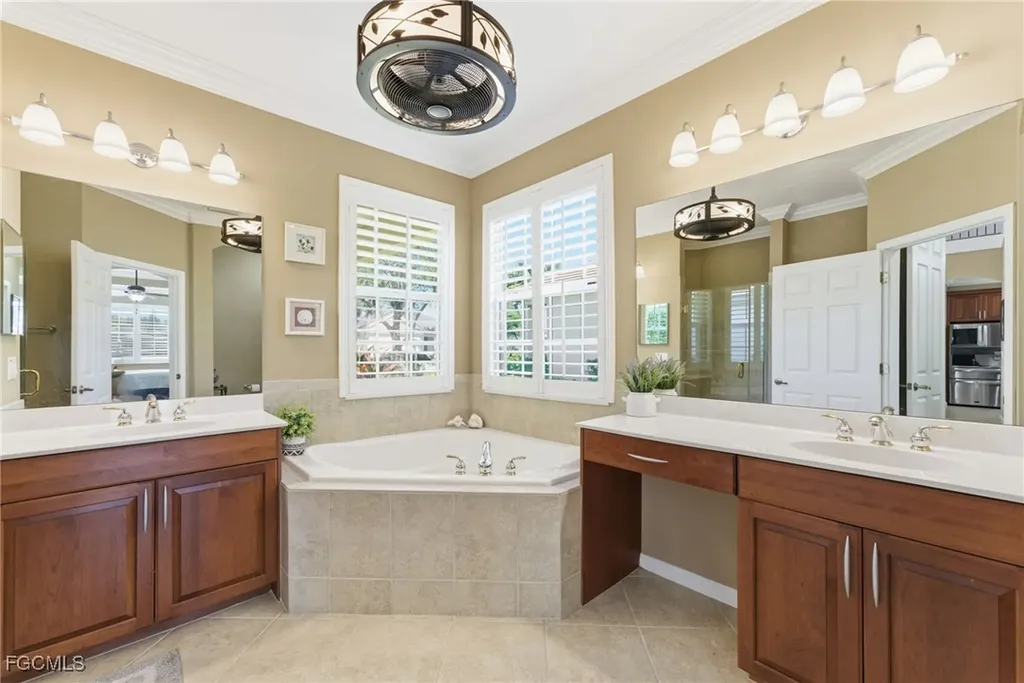 3791 Lakeview Isle Court Fort Myers FL 33905