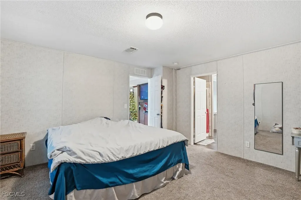 2491 Farrance Court North Fort Myers FL 33917