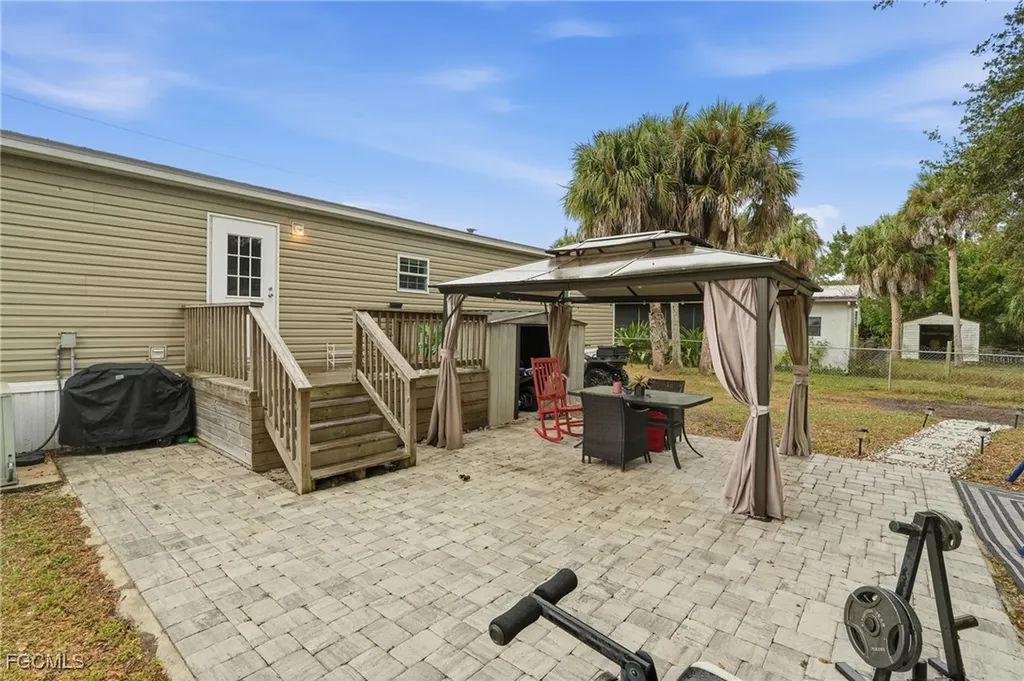 2491 Farrance Court North Fort Myers FL 33917