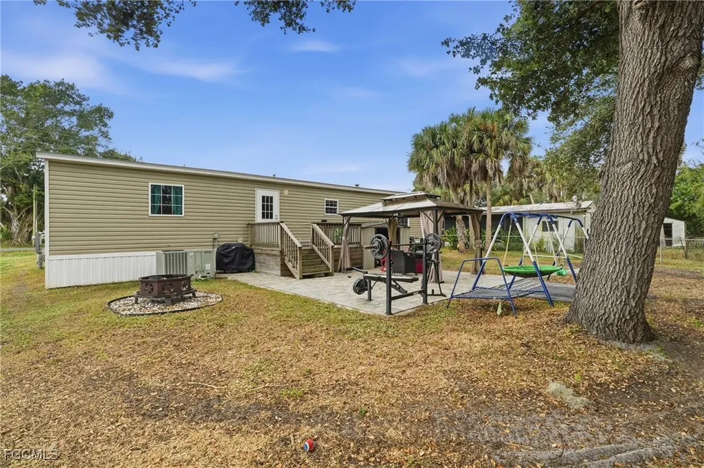 2491 Farrance Court North Fort Myers FL 33917