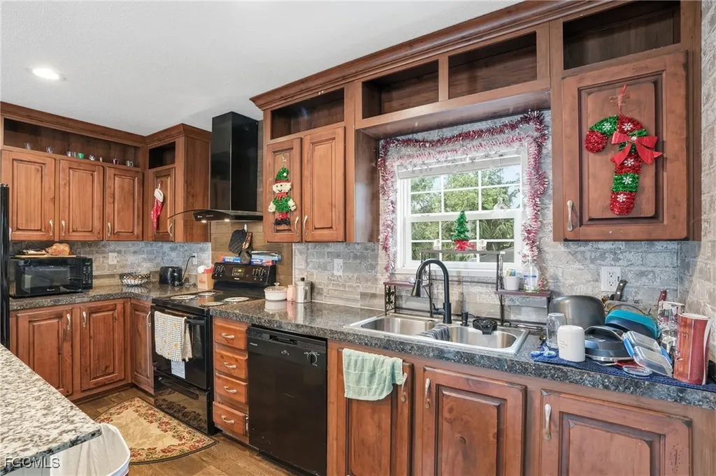 2491 Farrance Court North Fort Myers FL 33917