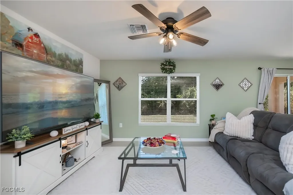6058 S Moss Circle Labelle FL 33935
