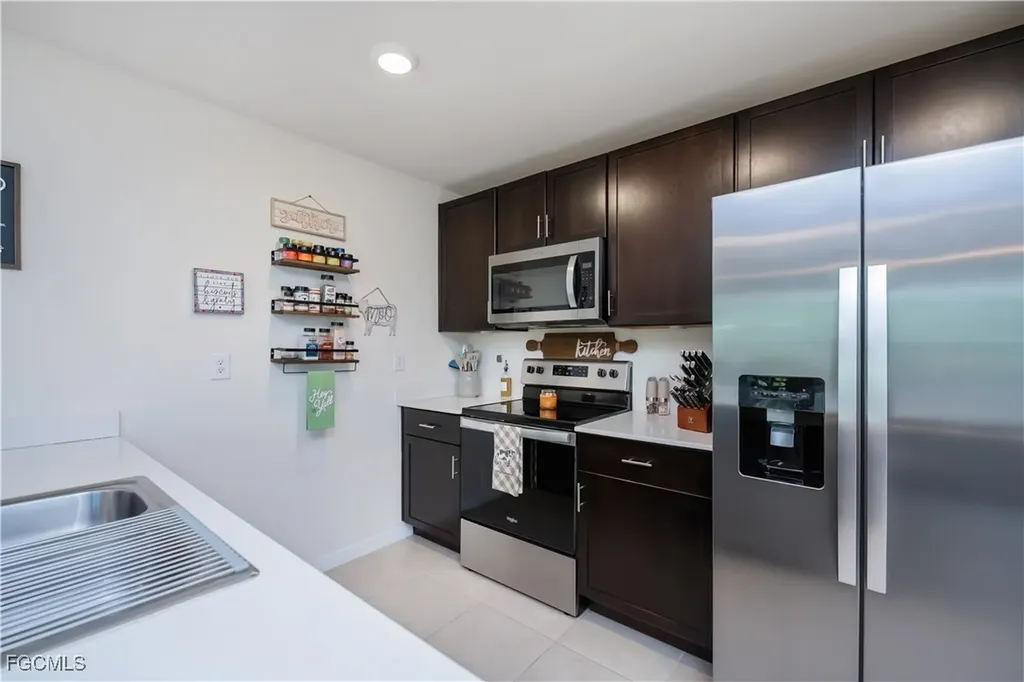 6058 S Moss Circle Labelle FL 33935