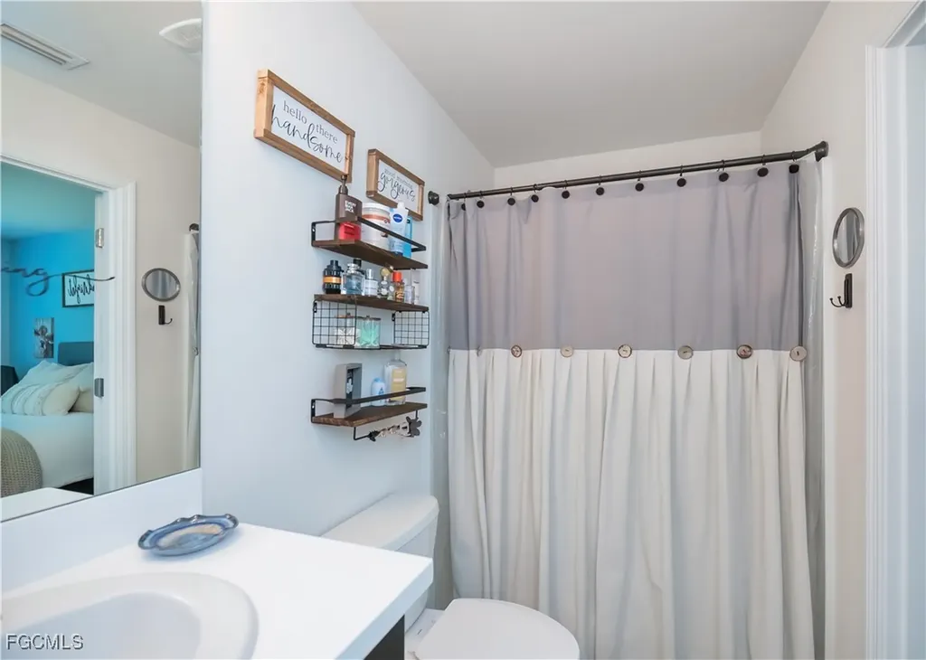 6058 S Moss Circle Labelle FL 33935