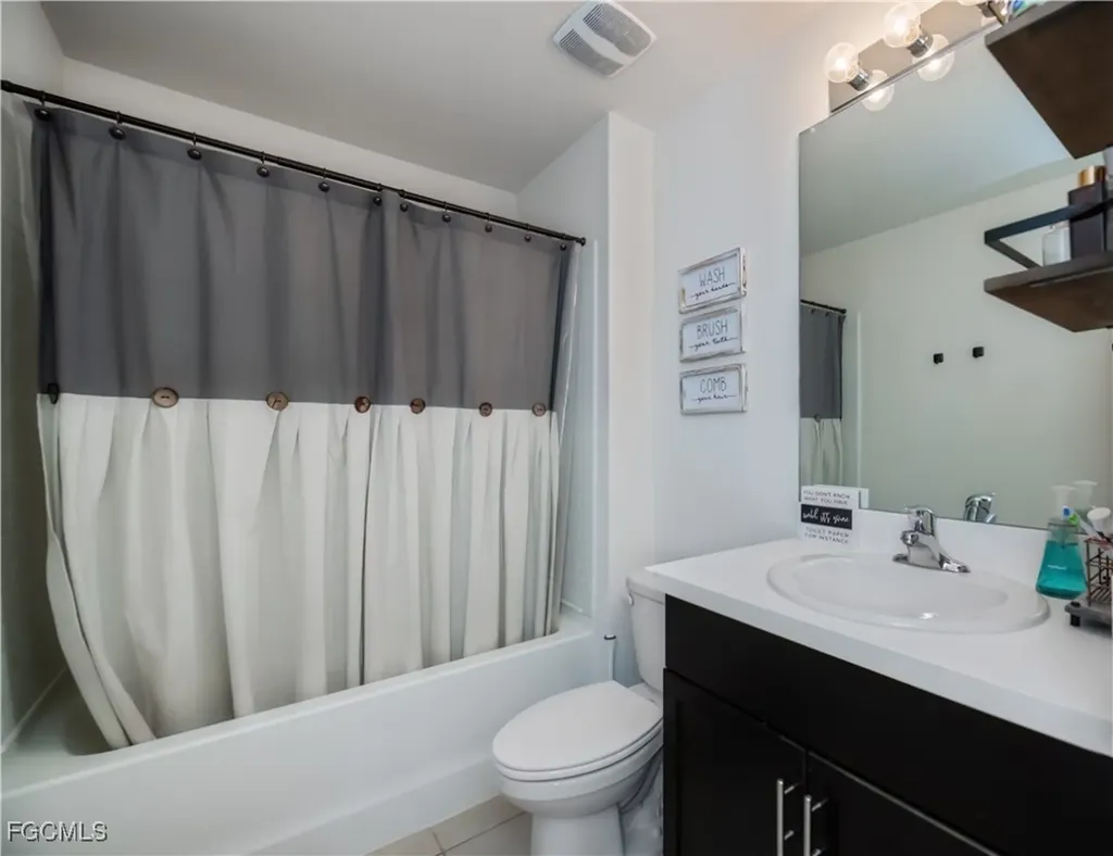 6058 S Moss Circle Labelle FL 33935